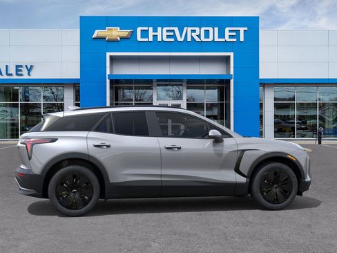 New 2025 Chevrolet Blazer EV LT AWD/4WD image 46