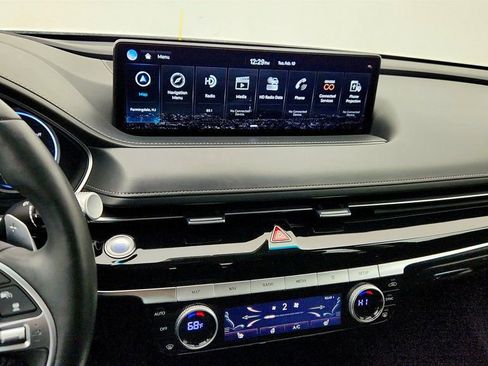 Used 2023 Genesis G80 2.5T image 16