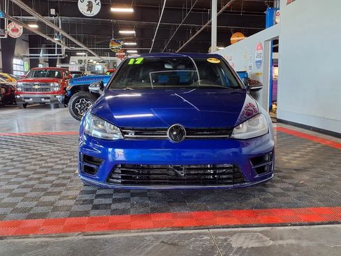 Used 2017 Volkswagen Golf R 4-Door AWD/4WD image 2