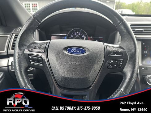 Used 2019 Ford Explorer XLT w/ Equipment Group 202A AWD/4WD image 19