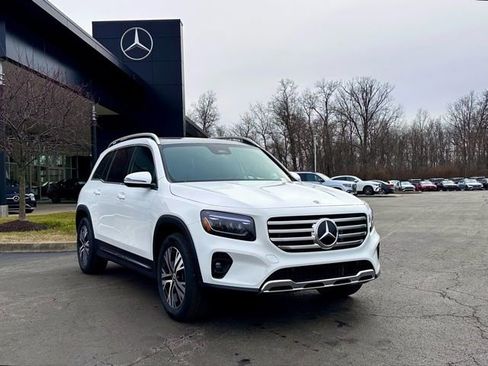 New 2026 Mercedes-Benz GLB 250 4MATIC image 1