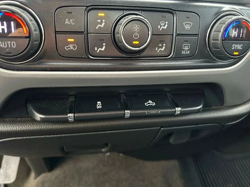 Used 2017 GMC Sierra 1500 SLE w/ SLE Value Package image 25