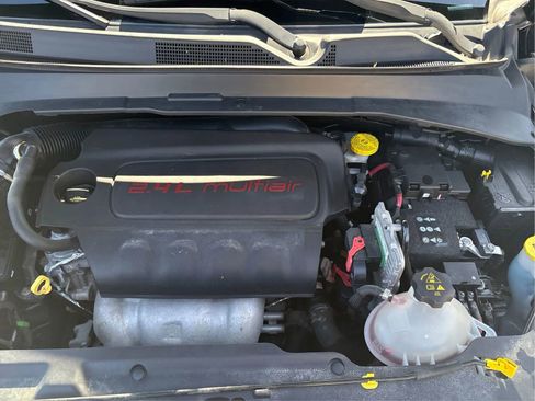 Used 2017 Jeep Compass Latitude w/ Popular Equipment Group image 12