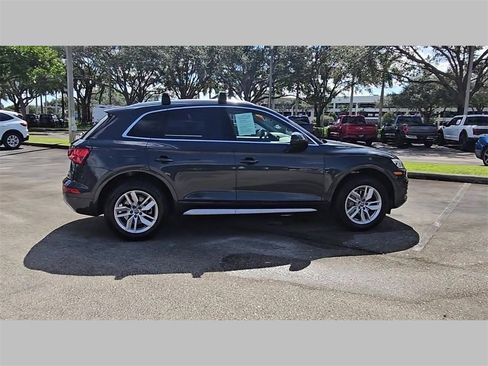 Used 2020 Audi Q5 2.0T Premium w/ Convenience Package image 38