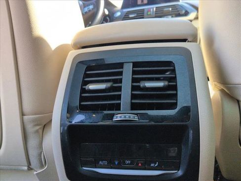 Used 2021 BMW X3 xDrive30i w/ Convenience Package image 18