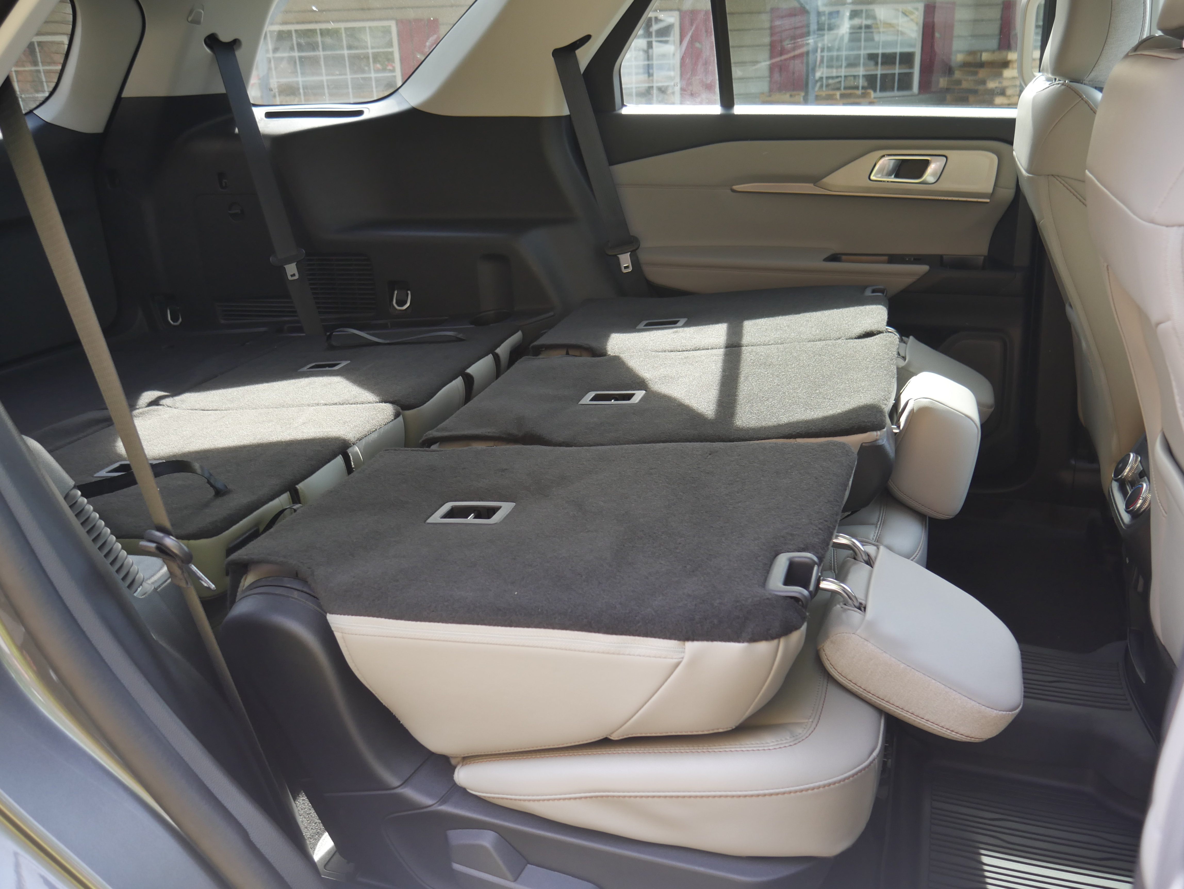 Certified 2025 Ford Explorer Active w/ Active Comfort Package AWD/4WD image 31