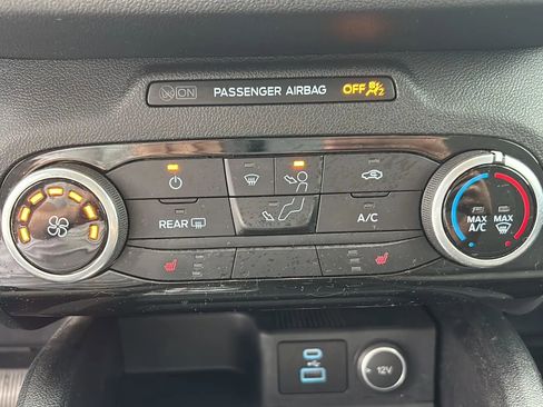 Used 2021 Ford Escape SE FWD image 24