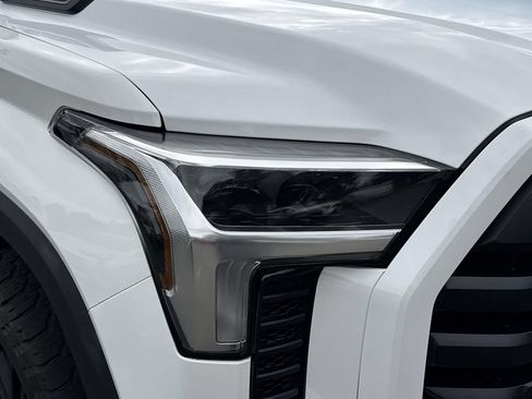 Used 2023 Toyota Tundra SR5 w/ SR5 Premium Package AWD/4WD image 8