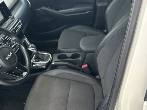 Certified 2023 Kia Seltos S w/ Navigation Package image 16