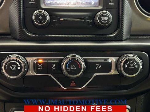 Used 2019 Jeep Wrangler Unlimited Sport S AWD/4WD image 40