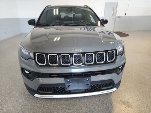 Used 2024 Jeep Compass Limited AWD/4WD image 8