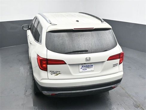 Used 2017 Honda Pilot Touring image 27