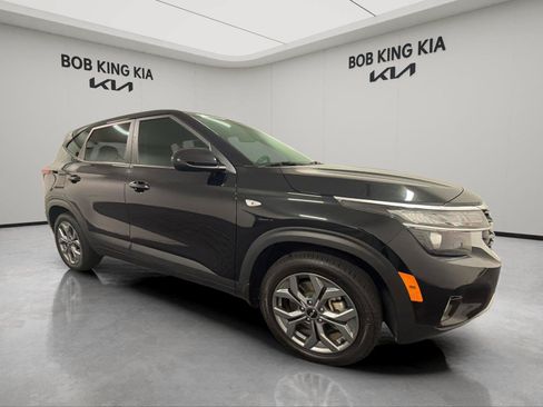 Used 2024 Kia Seltos LX AWD/4WD image 7