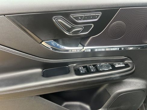 Used 2023 Lincoln Corsair AWD w/ Equipment Group 101A image 43