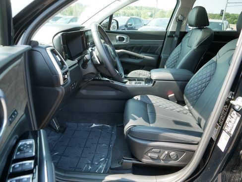 Used 2023 Kia Sorento SX Prestige AWD/4WD image 12