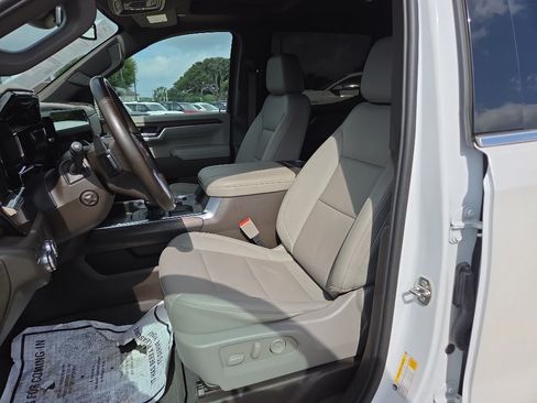 Used 2024 GMC Sierra 1500 SLT AWD/4WD image 26