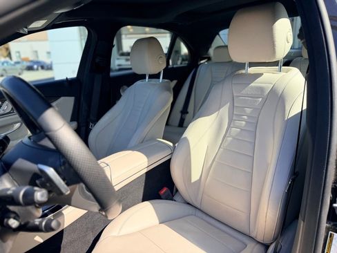 Used 2018 Mercedes-Benz E 300 4MATIC image 11