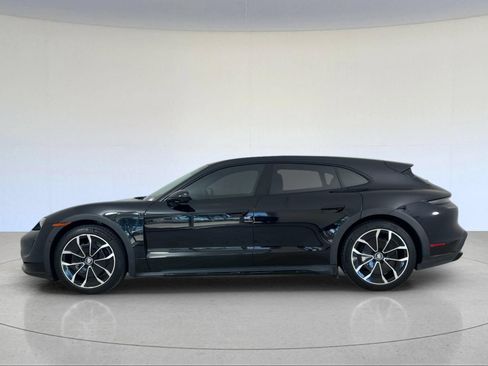 Used 2021 Porsche Taycan 4 Cross Turismo AWD/4WD image 2