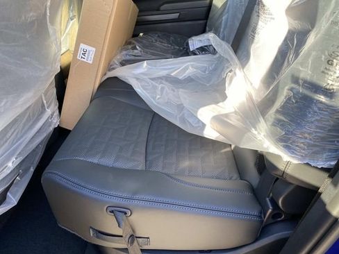 New 2025 Toyota Tacoma TRD Off-Road image 7