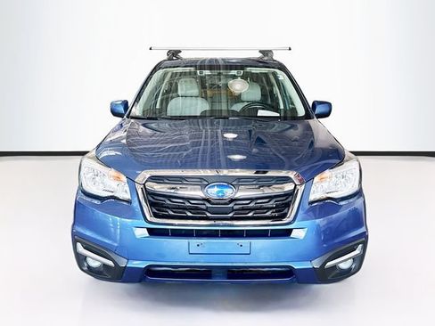 Used 2017 Subaru Forester 2.5i Premium AWD/4WD image 4
