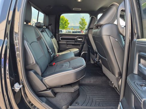 Used 2025 RAM 2500 Laramie AWD/4WD image 33