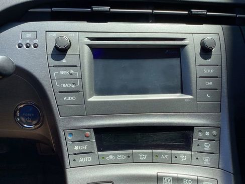 Used 2015 Toyota Prius Two FWD image 28