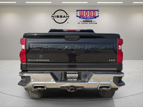 Used 2024 Chevrolet Silverado 1500 LTZ AWD/4WD image 3