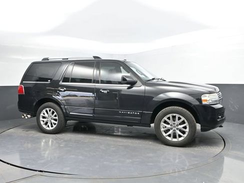 Used 2013 Lincoln Navigator 4WD w/ HD Trailer Tow Pkg image 3