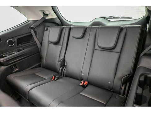 New 2025 Subaru Ascent Limited image 12