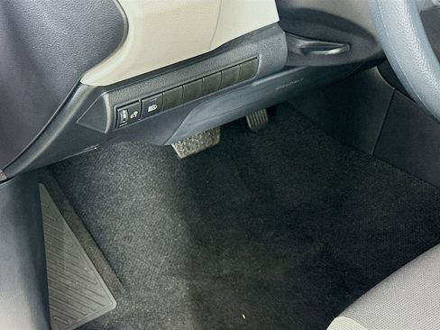 Used 2026 Toyota Corolla LE image 10