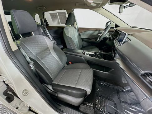 Certified 2023 Nissan Rogue SV AWD/4WD image 36