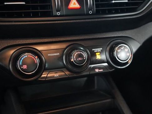 Used 2022 Kia Forte LXS w/ LXS Technology Package image 28