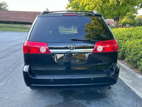 Used 2008 Toyota Sienna XLE Limited image 4