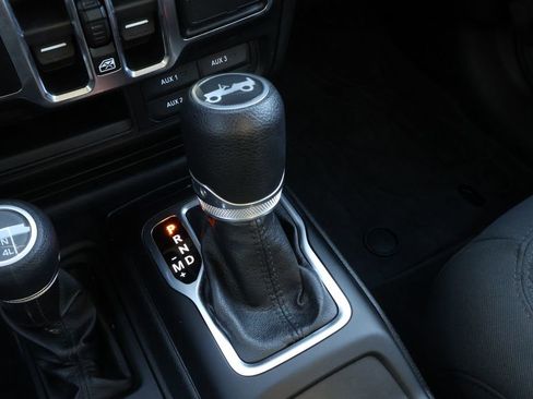 Used 2019 Jeep Wrangler Unlimited Sport S image 20