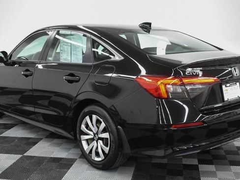 Used 2022 Honda Civic LX image 8