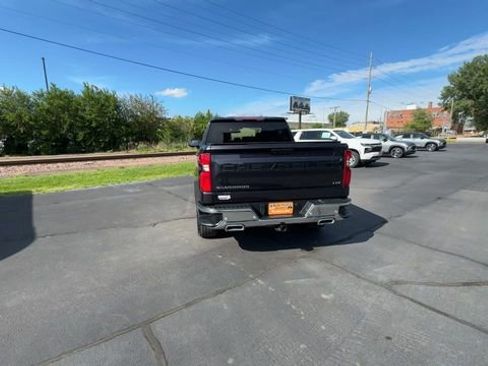 Used 2023 Chevrolet Silverado 1500 LTZ AWD/4WD image 7