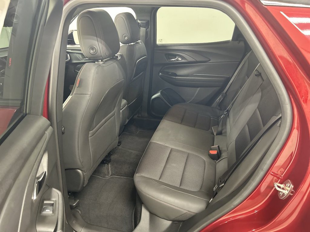 Certified 2023 Chevrolet TrailBlazer RS w/ Sun and Liftgate Package AWD/4WD image 20