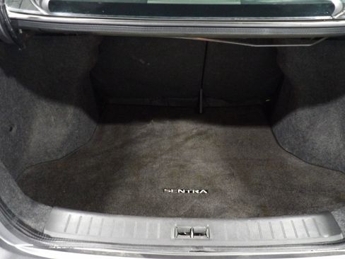 Used 2017 Nissan Sentra S FWD image 7