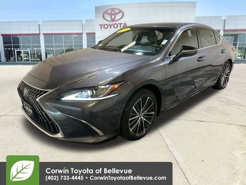 Used 2023 Lexus ES 350 w/ Premium Package image 4