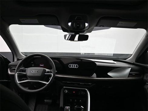 New 2025 Audi Q5 Premium image 10