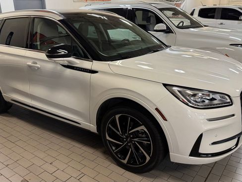 Used 2024 Lincoln Corsair Grand Touring w/ Equipment Group 301A image 1