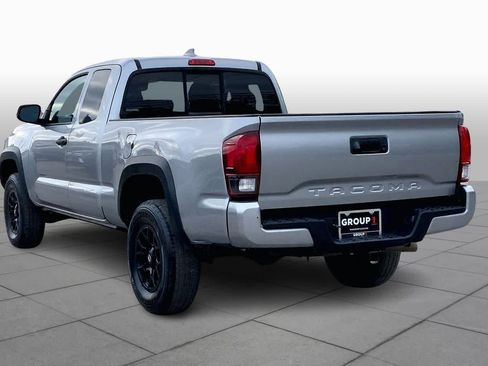 Used 2022 Toyota Tacoma SR w/ SX Package image 11