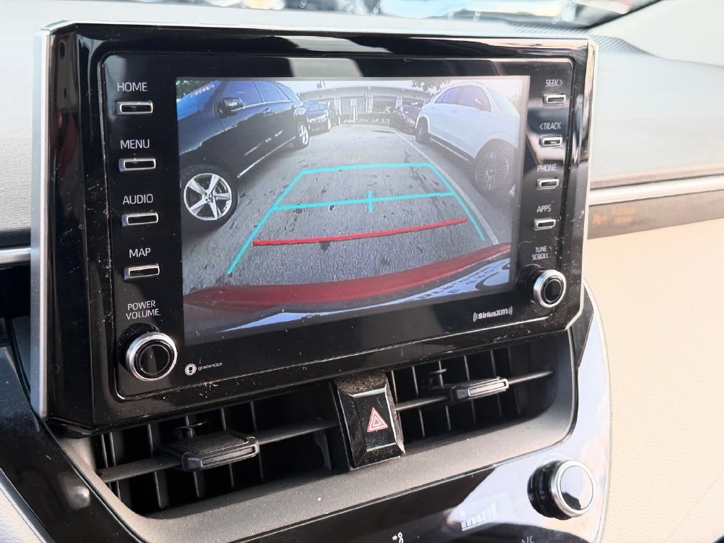 Used 2021 Toyota Corolla LE FWD image 21