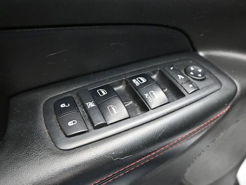 Used 2018 Jeep Grand Cherokee Trailhawk w/ Trailhawk Luxury Group AWD/4WD image 11