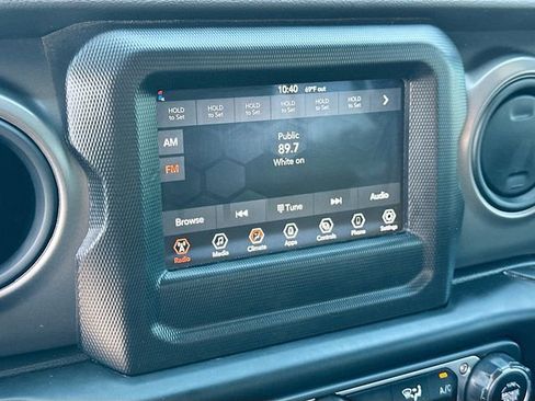 Used 2022 Jeep Wrangler Unlimited Sport image 14