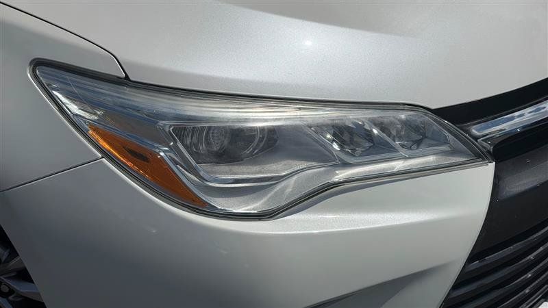 Used 2015 Toyota Camry XLE FWD image 11