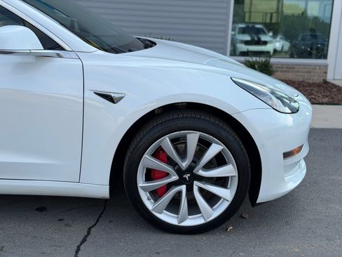 Used 2018 Tesla Model 3 Long Range RWD image 48