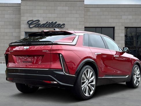 Certified 2024 Cadillac Lyriq Luxury w/ LPO, Floor Liner Package image 3