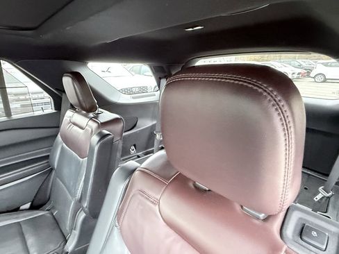 Used 2021 Ford Explorer Platinum w/ Equipment Group 601A image 31