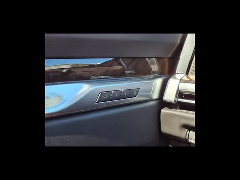 Used 2026 Cadillac Escalade Platinum Sport w/ LPO, ONYX Package AWD/4WD image 19